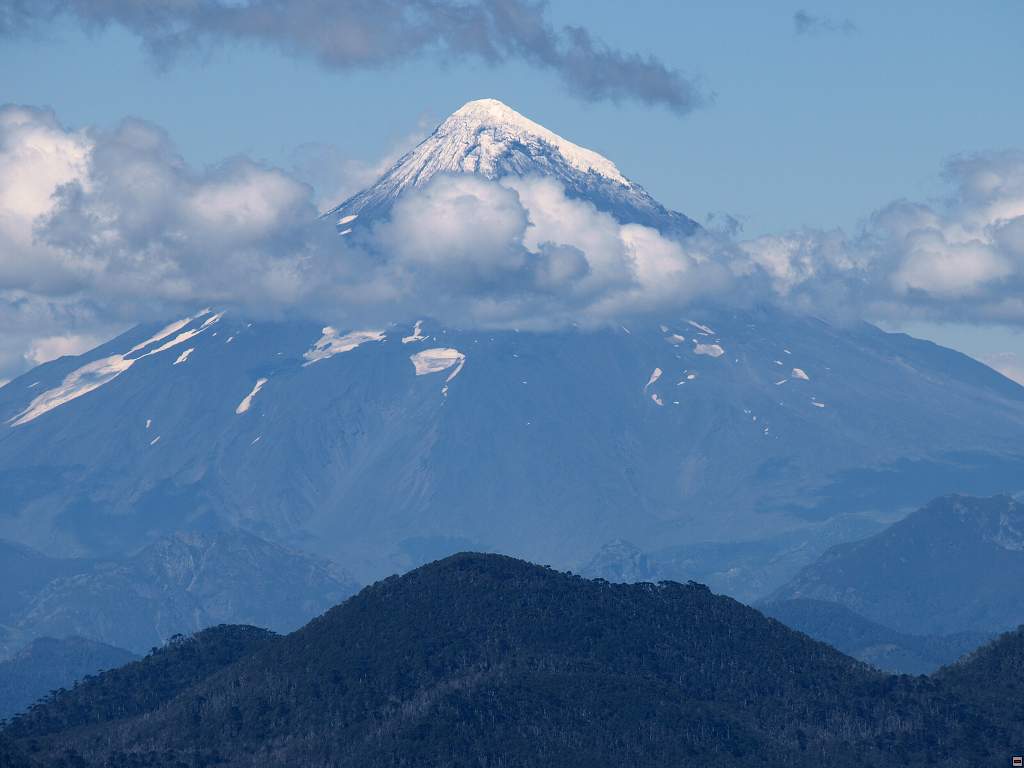 Sopka Lanin.jpg